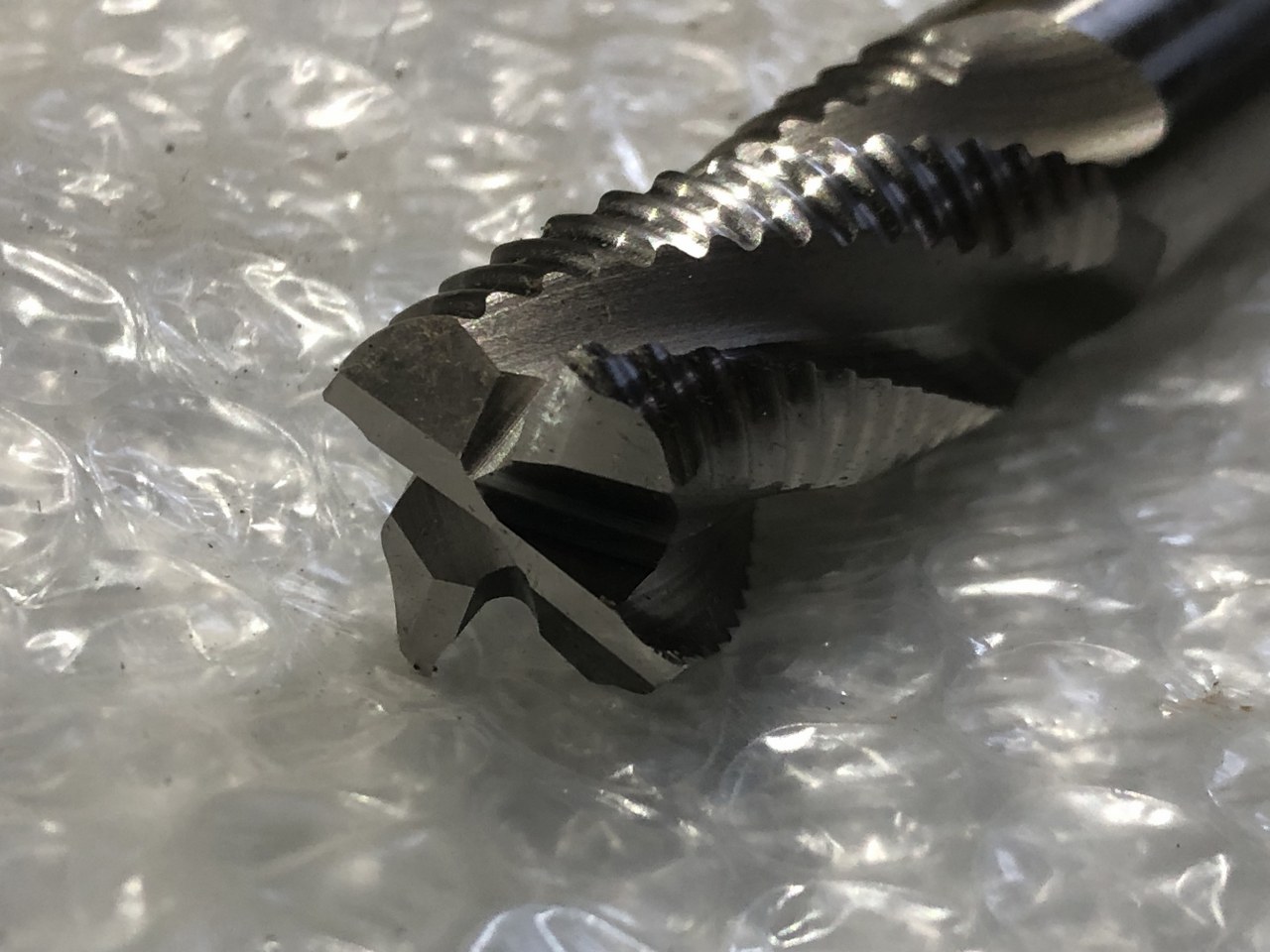 中古エンドミル(スクエア) 【4枚刃/スクエア/エンドミル】HSSシリーズ OSG/ オーエスジー