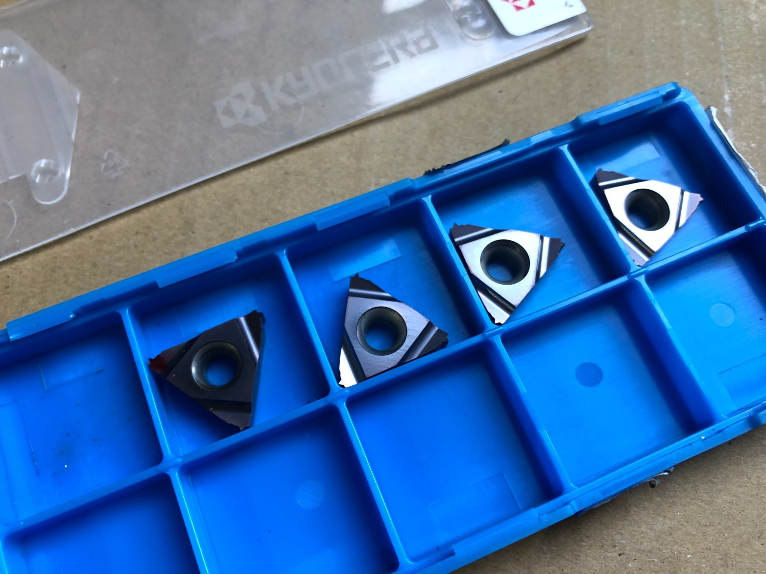 中古インサート（チップ） 【チップ2箱】16IL150ISO/16IL100ISO-PR1115 京セラ/KYOCERA