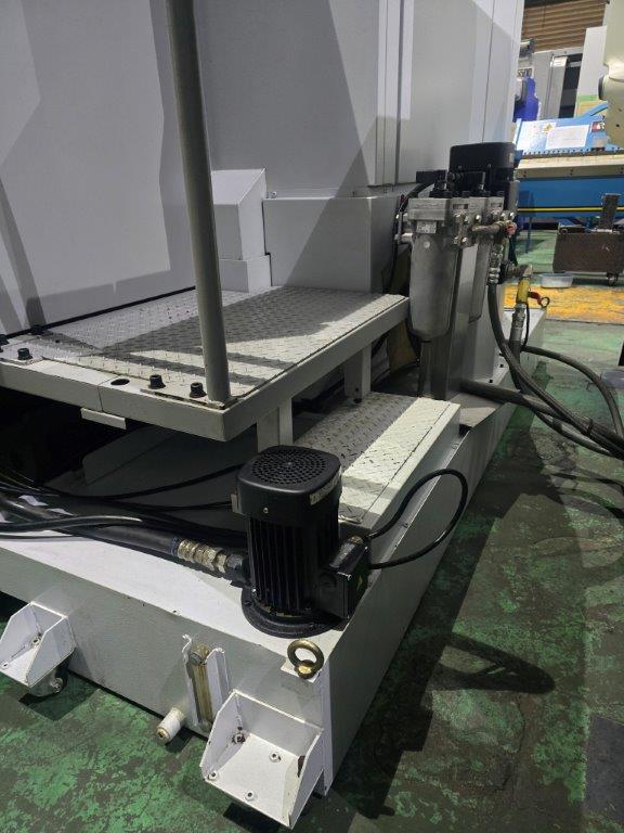 中古立マシニングセンタ NVX5080/40 森精機