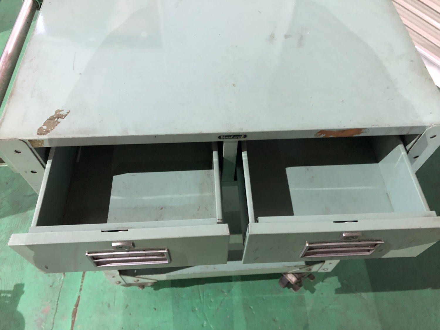 中古キャビネット類 【ツールワゴン】W660xD400xH790(mm) バンラック/VANLACK