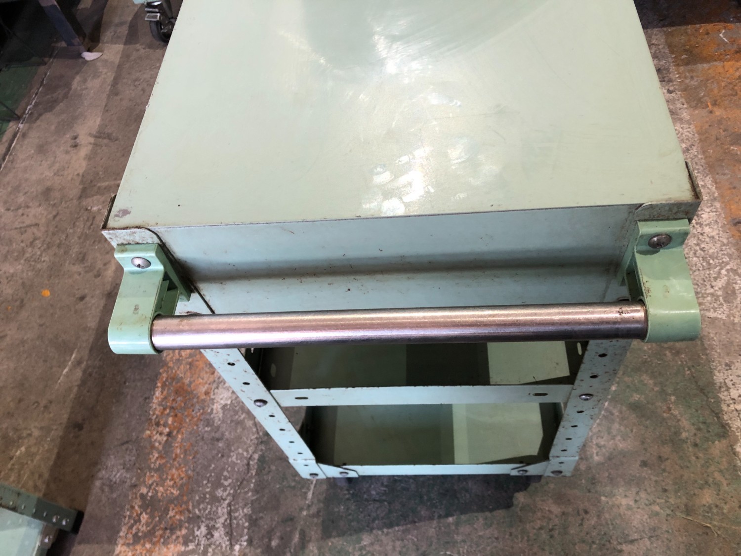 中古キャビネット類 【ツールワゴン】W355xD400xH790(mm) バンラック/VANLACK