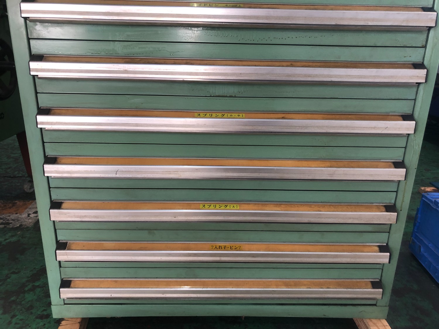 中古キャビネット類 【キャビネット】W810xD555xH1280(mm) OS