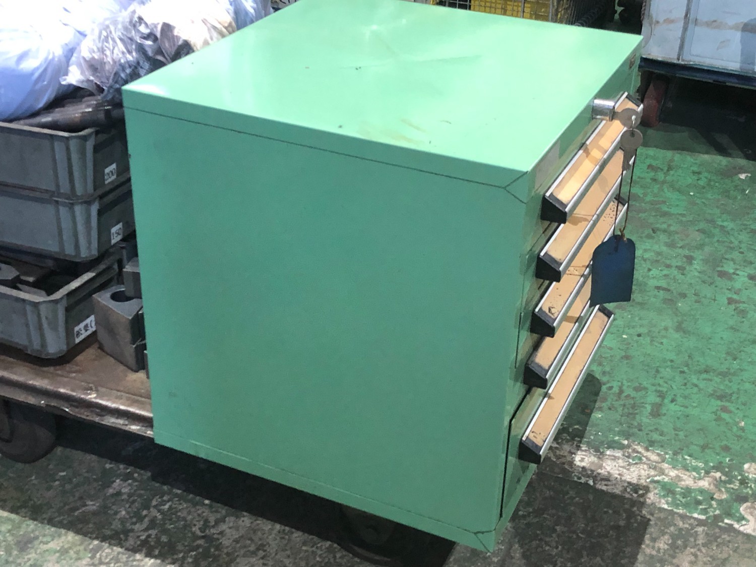 中古キャビネット類 【キャビネット】W415xD405xH420mm OS 