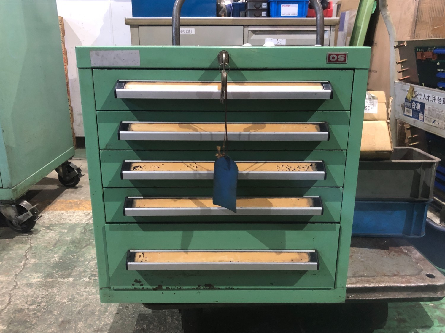 中古キャビネット類 【キャビネット】W415xD405xH420mm OS 