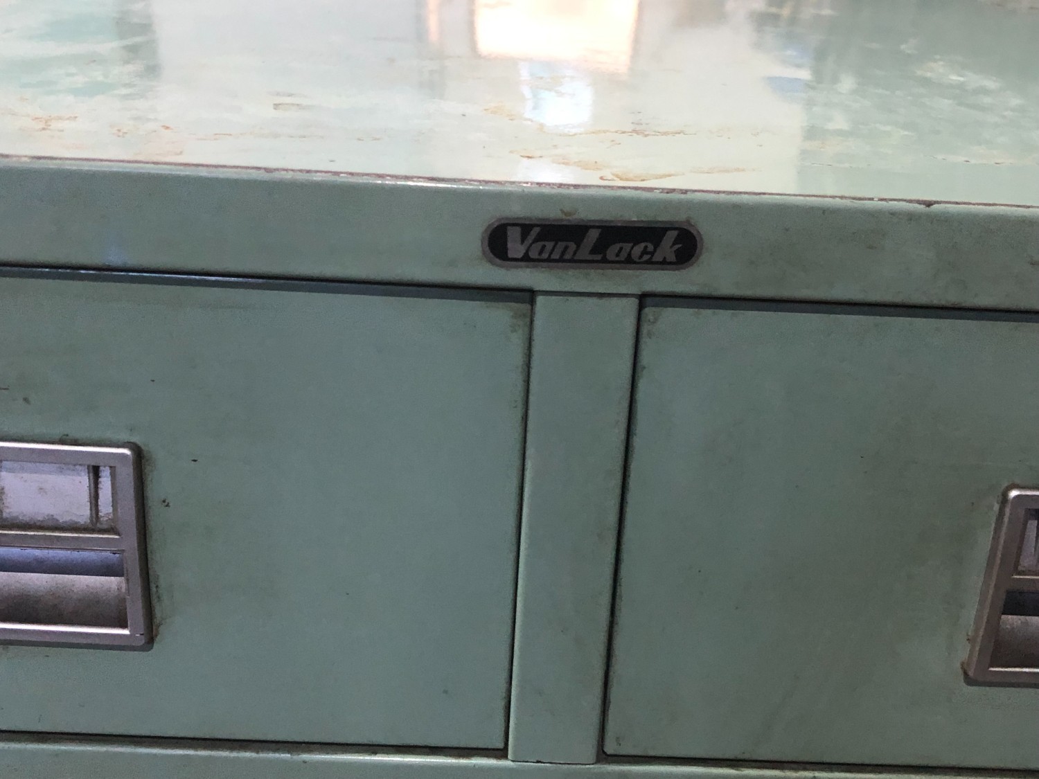 中古キャビネット類 【ツーリングワゴン】W680xD400xH795mm バンラック