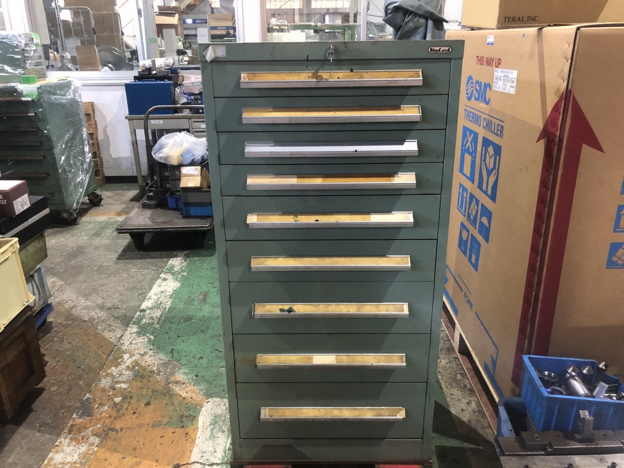 中古キャビネット類 【キャビネット9段】9段 バンラック/VANLACK