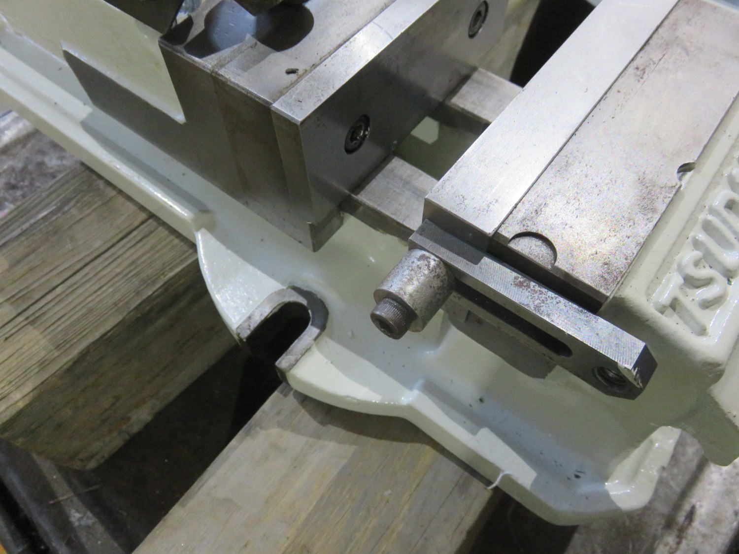 中古油圧バイス 【油圧バイス】口幅125ｍｍ　口高50ｍm 津田駒