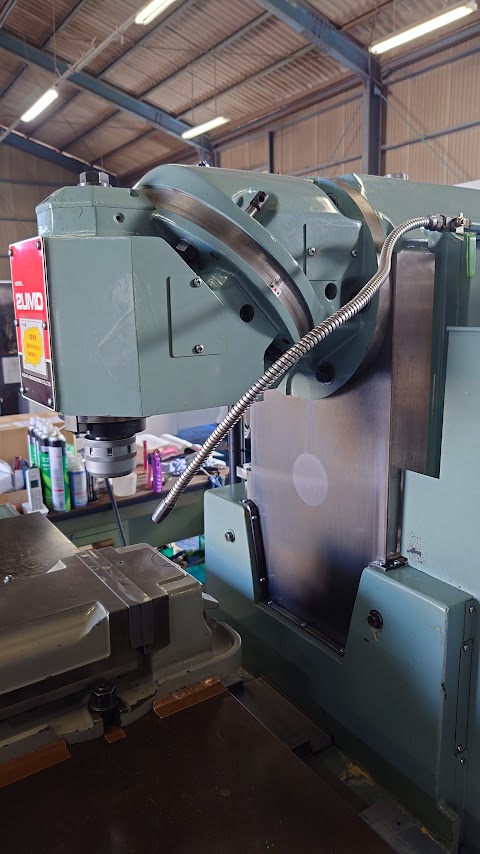 中古万能フライス盤 2UMD ニイガタ