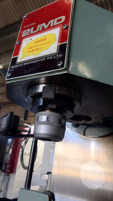 中古万能フライス盤 2UMD ニイガタ