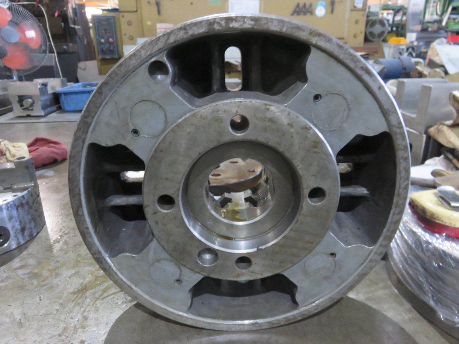 中古インデペンデントチャック 【4爪インディペンデントチャック】φ300 北川/KITAGAWA