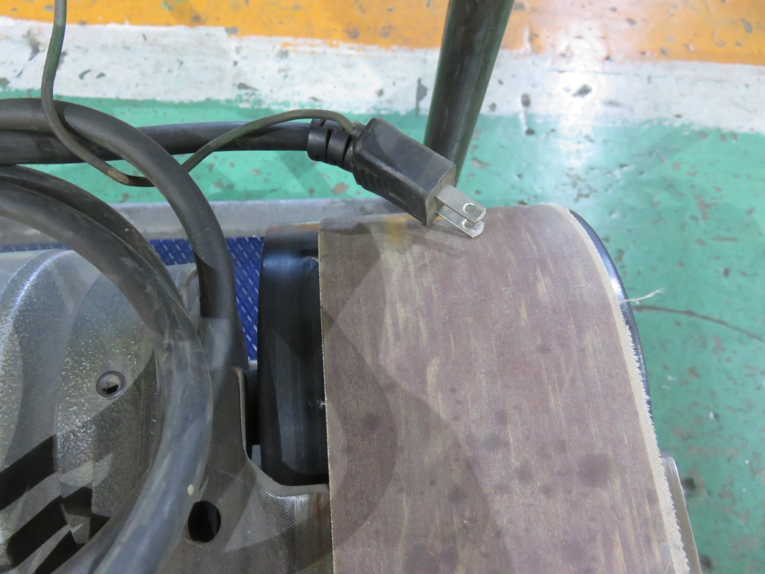 中古その他 ベルトグラインダー100V 不明