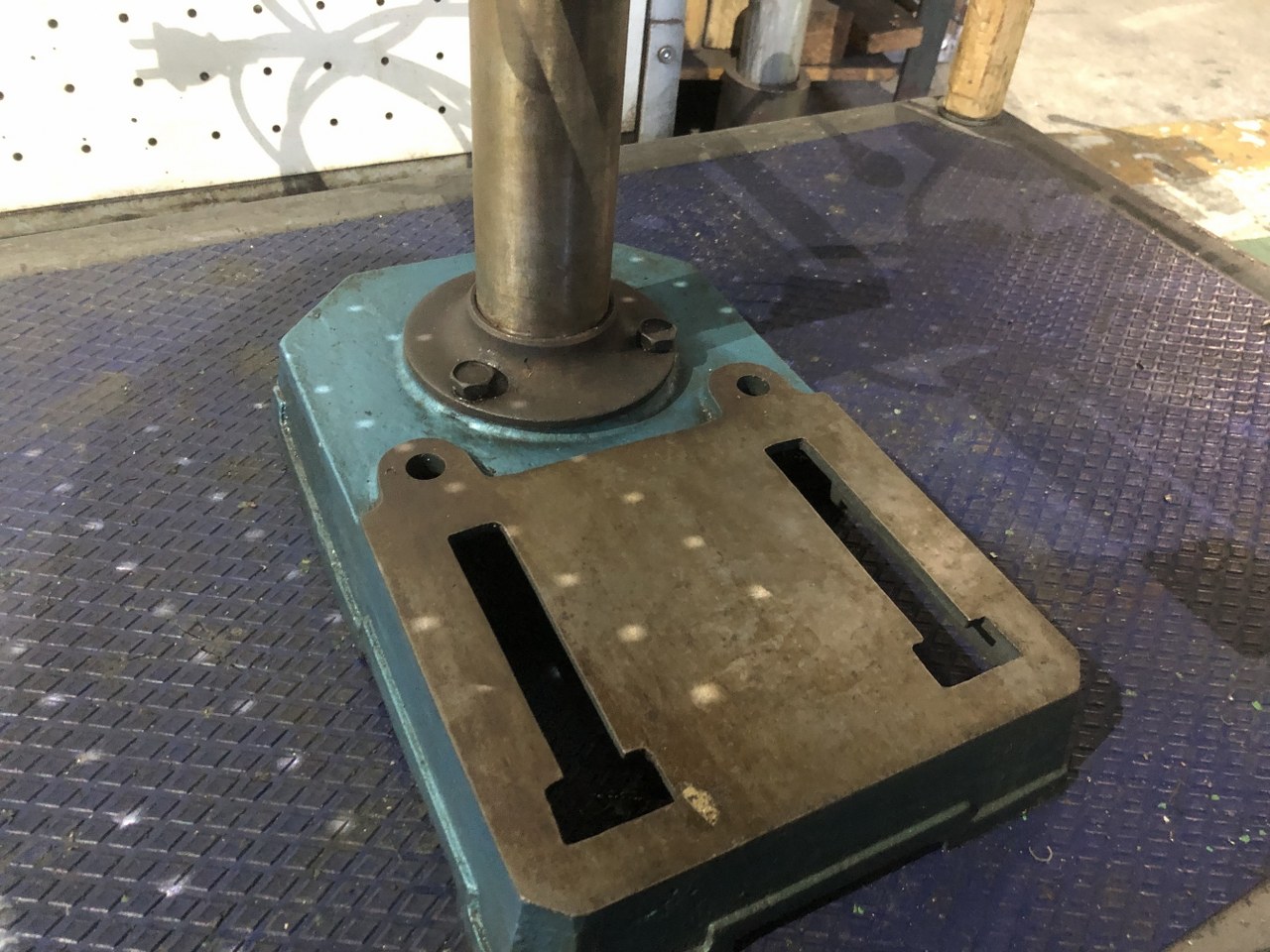 中古卓上ボール盤 【卓上ボール盤】SD-13B 新興製作所　