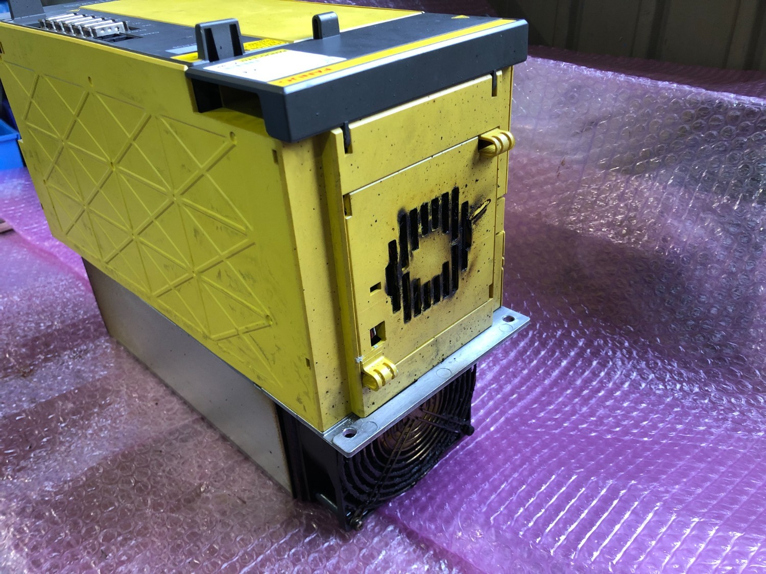 中古その他 【サーボアンプ】A06B-6111-H030#H550 ファナック/FANUC