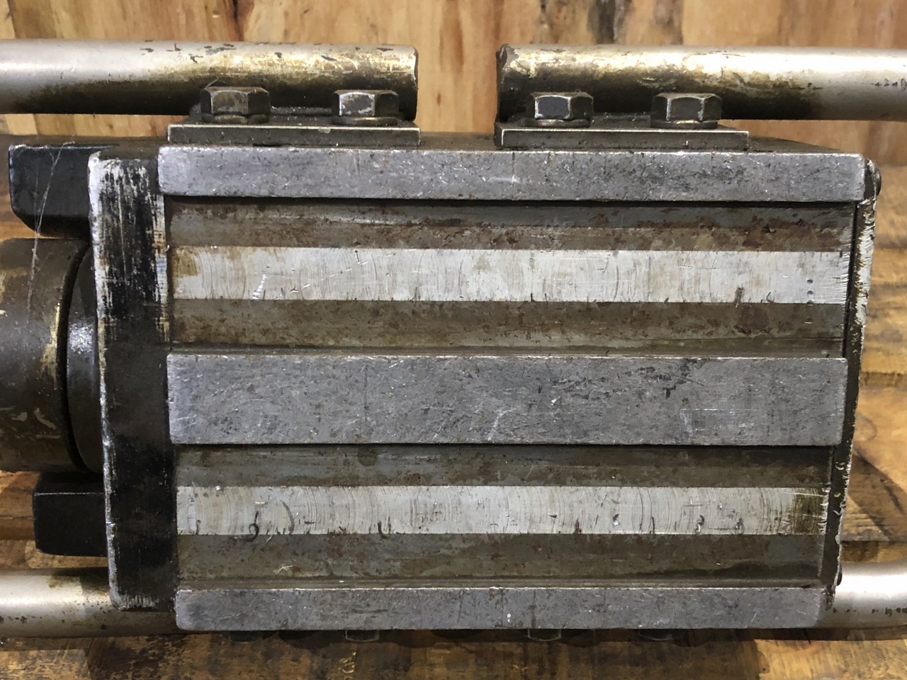 中古永磁チャック 【リフティングマグネット（永磁リフマグ）】LPF-25A カネテック/KANETEC