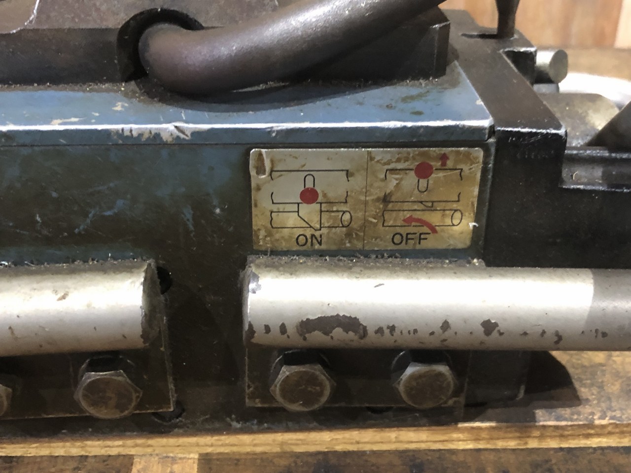 中古永磁チャック 【リフティングマグネット（永磁リフマグ）】LPF-25A カネテック/KANETEC