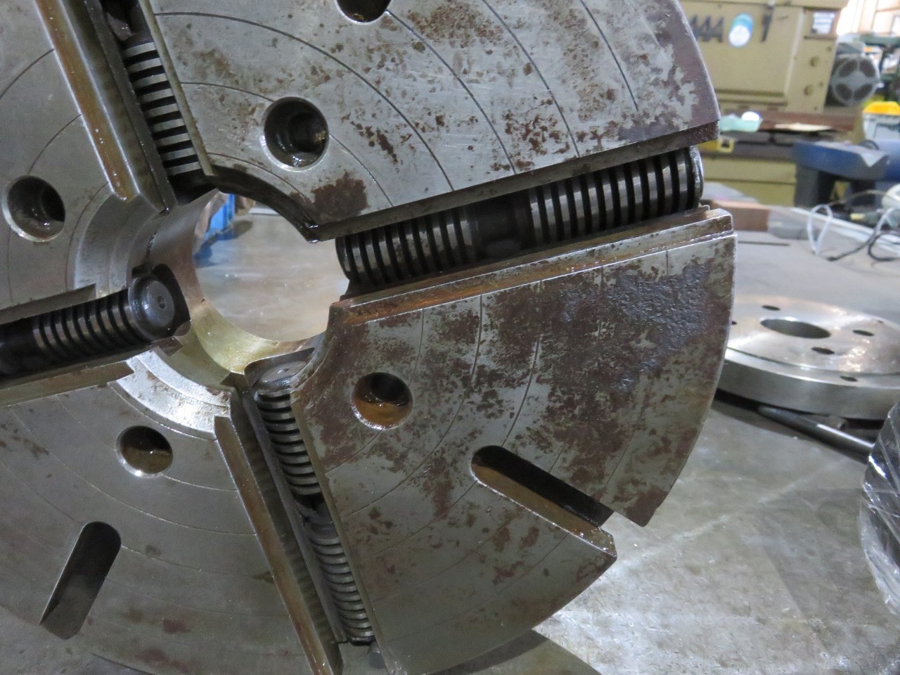 中古インデペンデントチャック 【インデペンデントチャック】φ350　 NOBEL