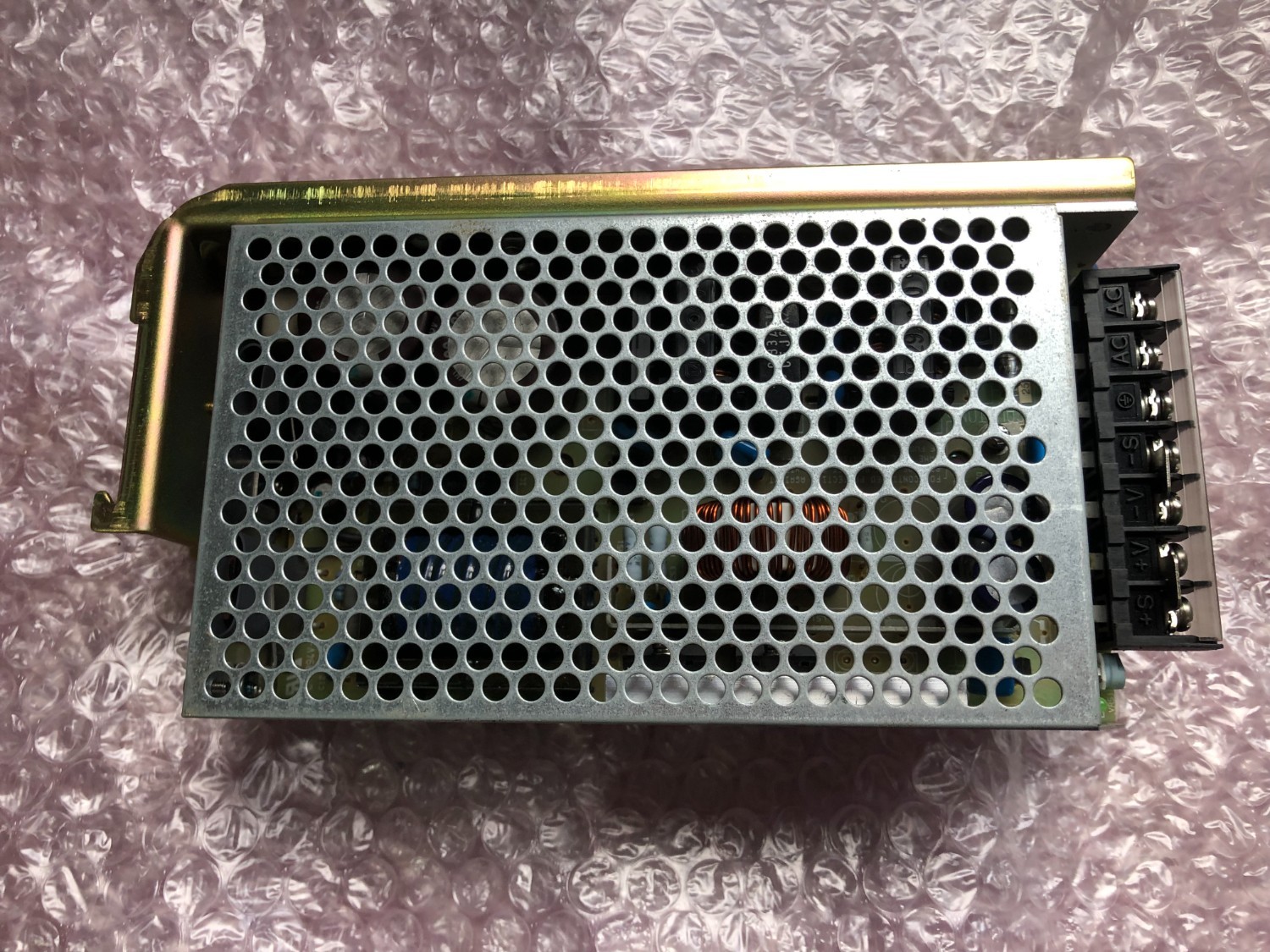 中古その他 【スイッチングパワーサプライ】PS3N-F IDEC