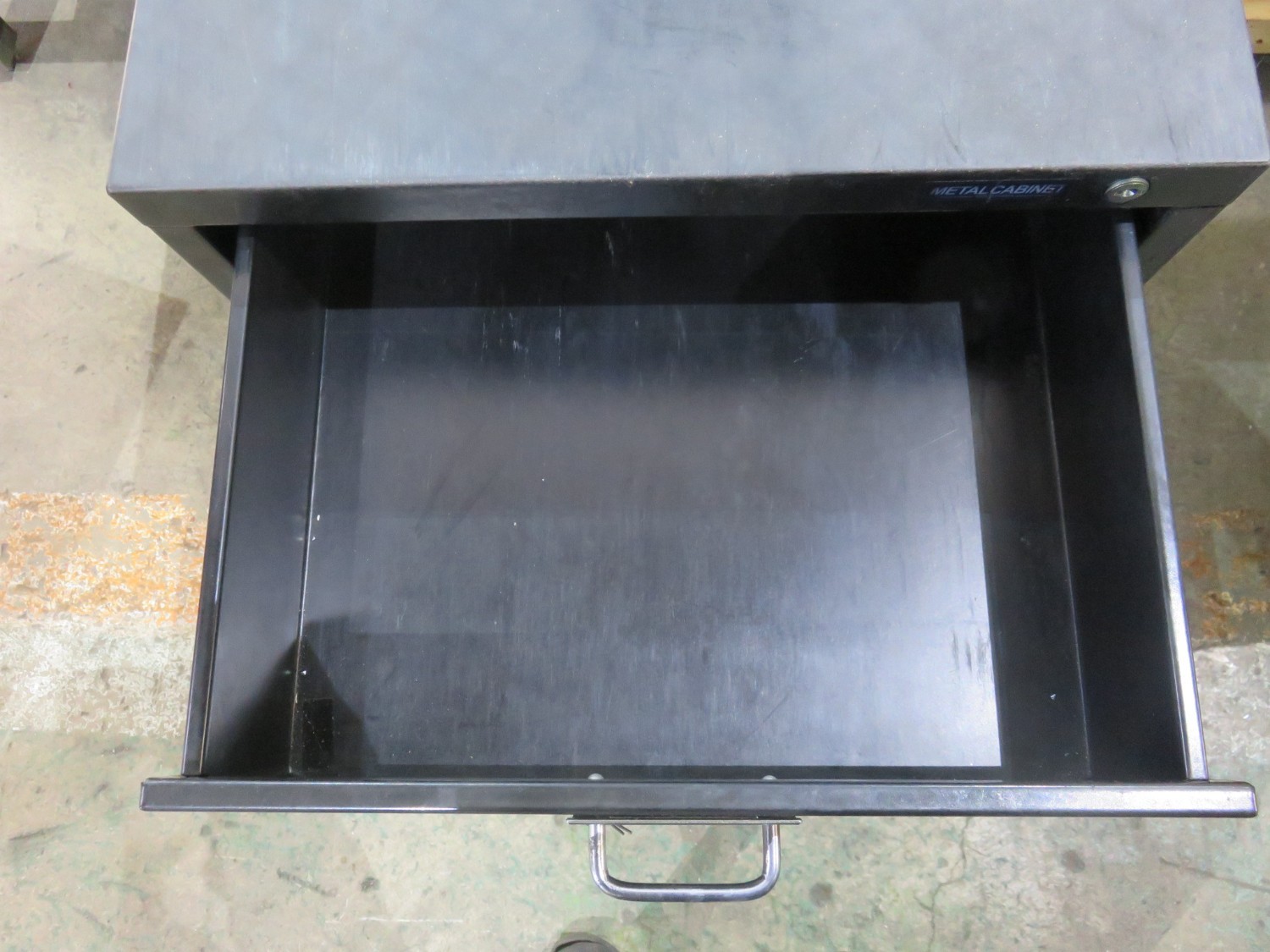 中古キャビネット類 【キャビネット】W400xD500xH625(mm) アイリスオーヤマ