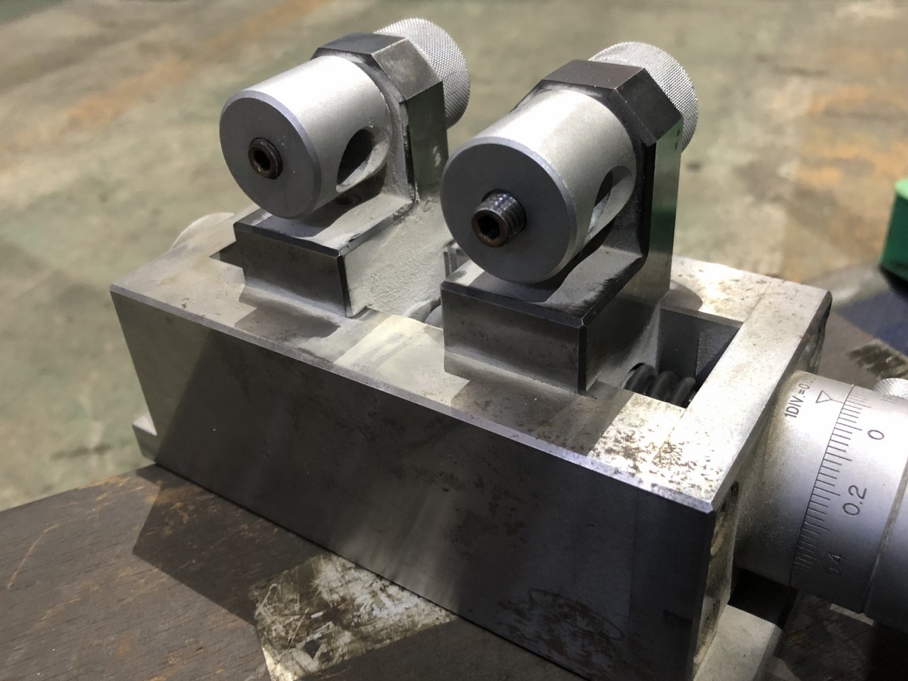 中古その他測定工具・基準器・試験機 【精密両面ドレッサー】DF30 J.A.M.