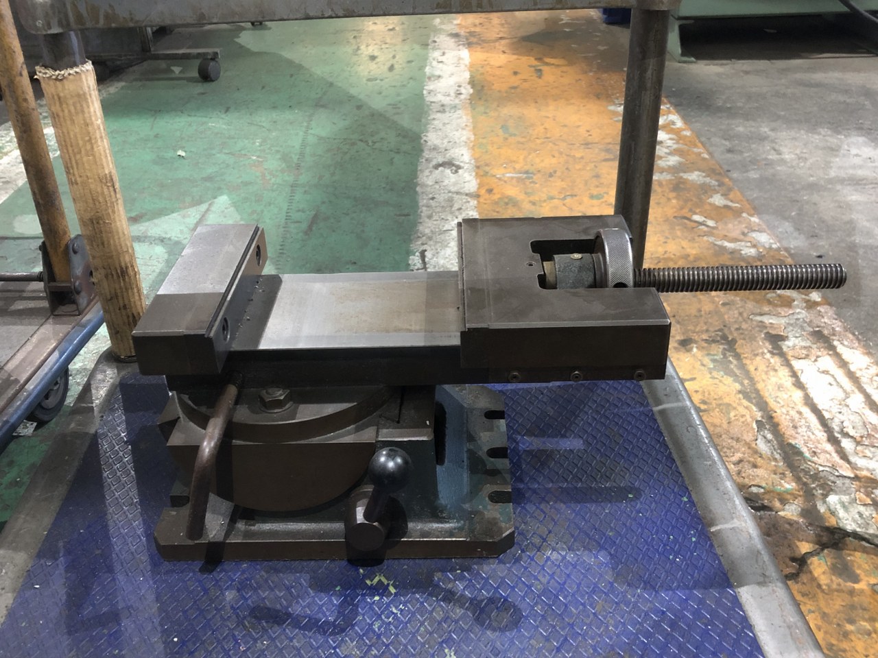 中古その他バイス・関連品等 【多次元バイス】口幅150ｍｍ　高さ26ｍｍ　開き132ｍｍ 不明