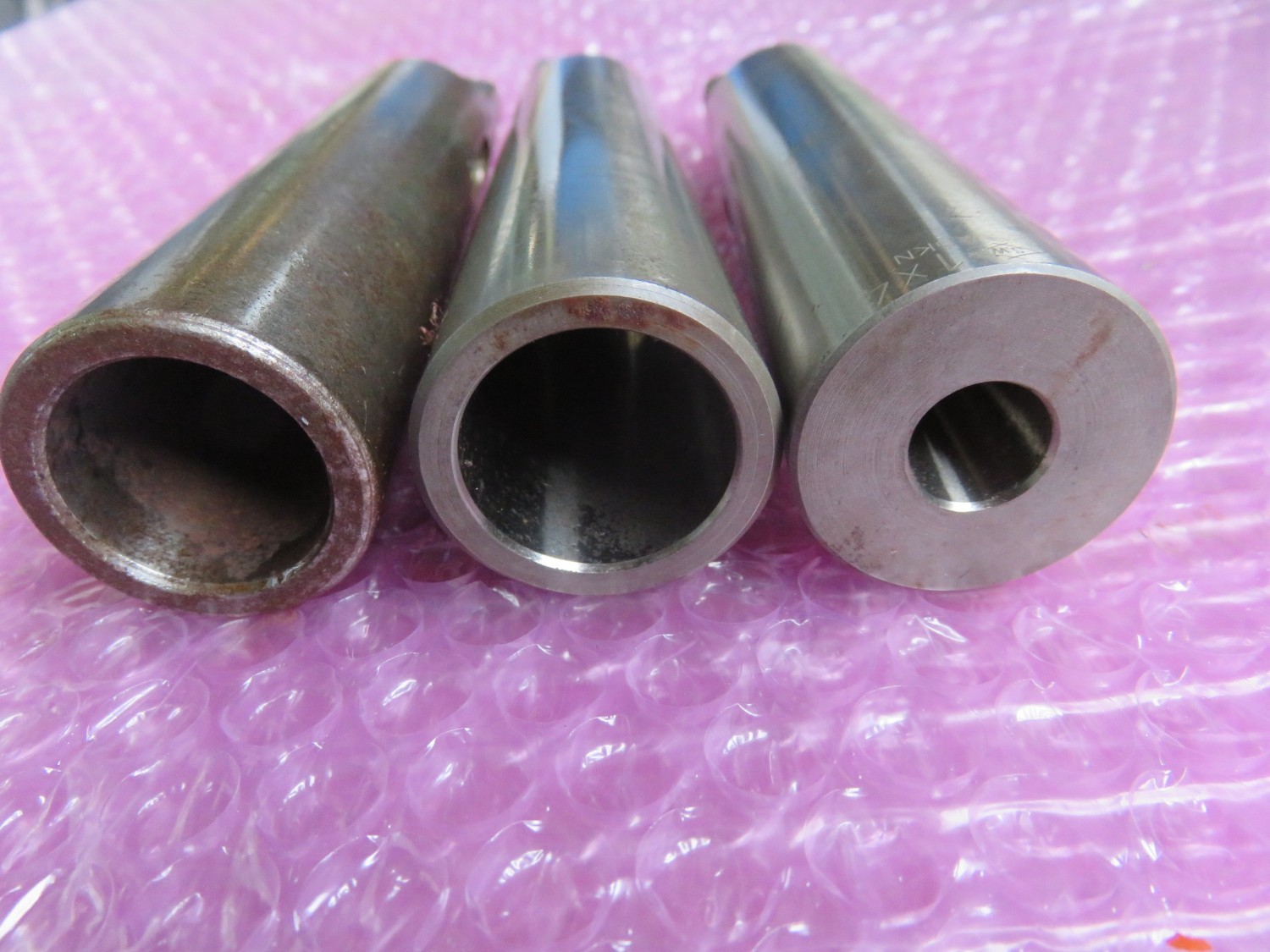 中古その他 ドリルスリーブ3個　 様々なメーカーがあります。