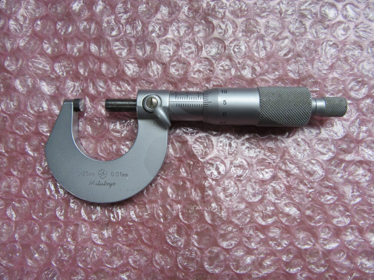 中古外側マイクロメーター 【外側マイクロメーター/external micrometer 】0-25ｍｍ(0.01mm) ミツトヨ
