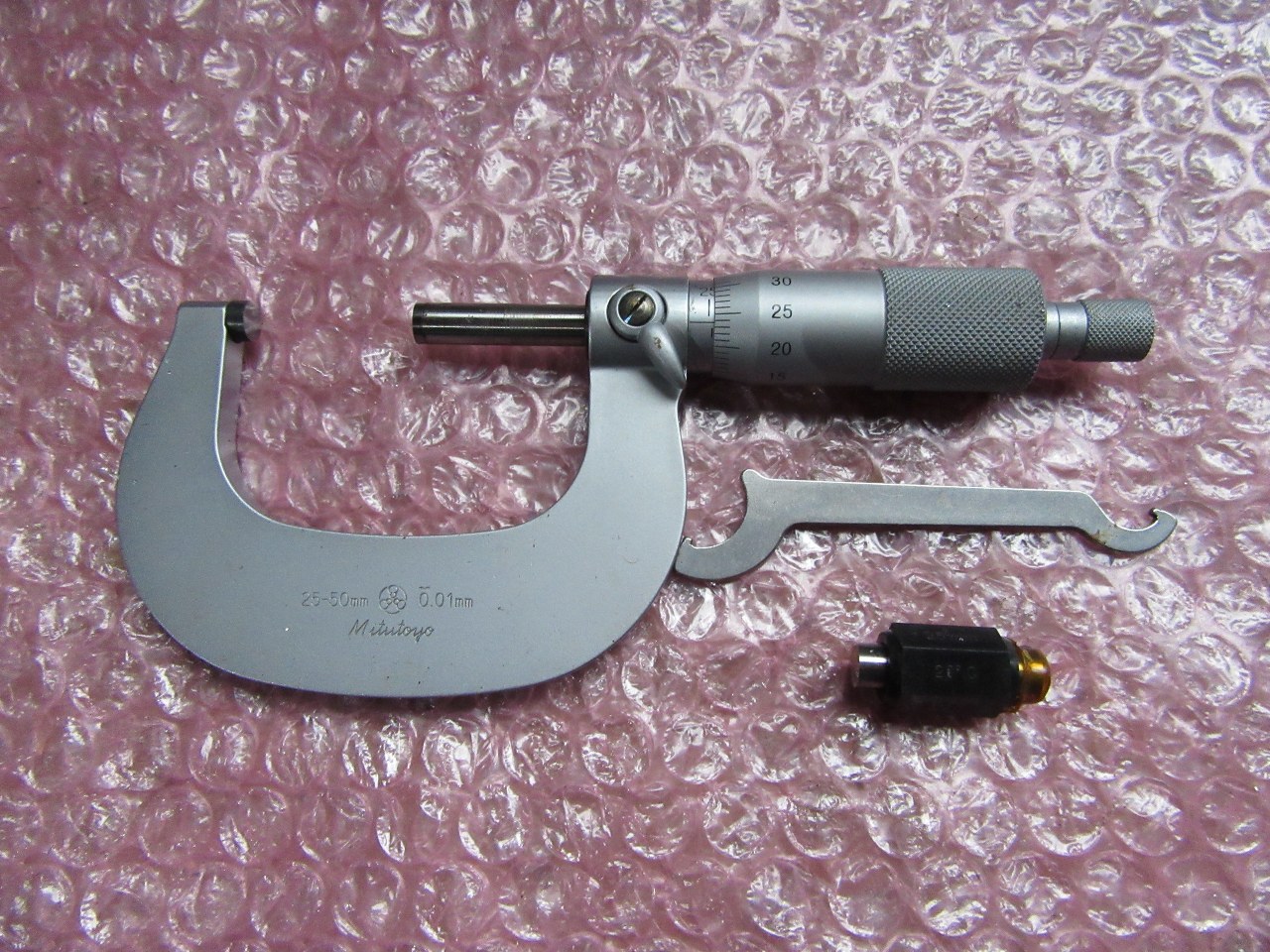 中古外側マイクロメーター 【外側マイクロメーター/external micrometer 】25-50ｍｍ(0.01mm) ミツトヨ
