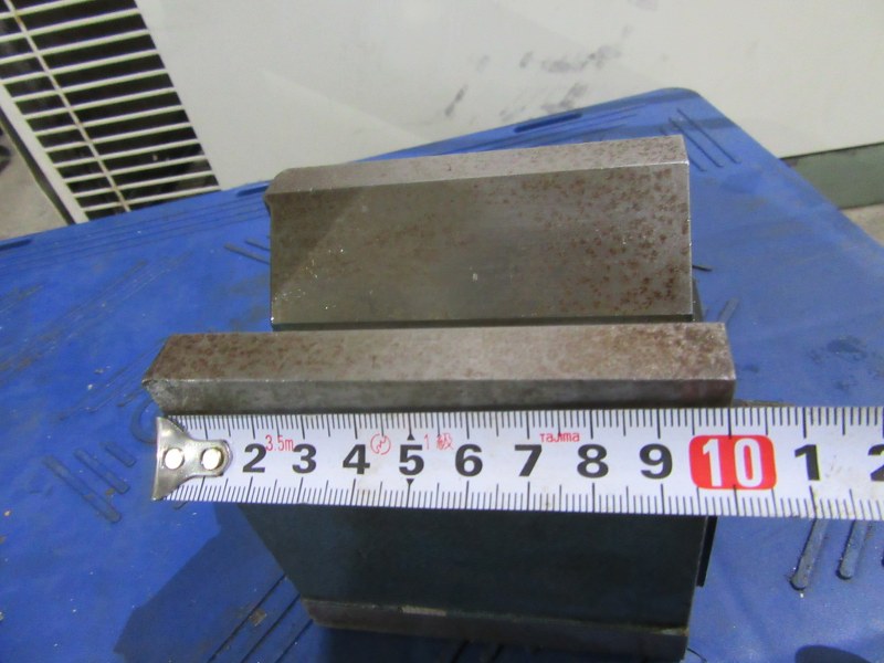 中古その他磁力関連商品 【マグネットV型ホルダー】①100ｘ75　②82ｘ55 テクノプラ