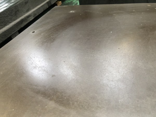 中古鉄定盤 【鉄定盤】W750ｘD590ｘH100ｍｍ　キズ有り 不明