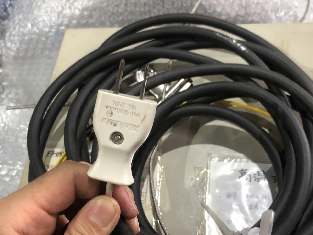 中古お買い得品・1山販売等 【デジタル温度調節器】E5K オムロン