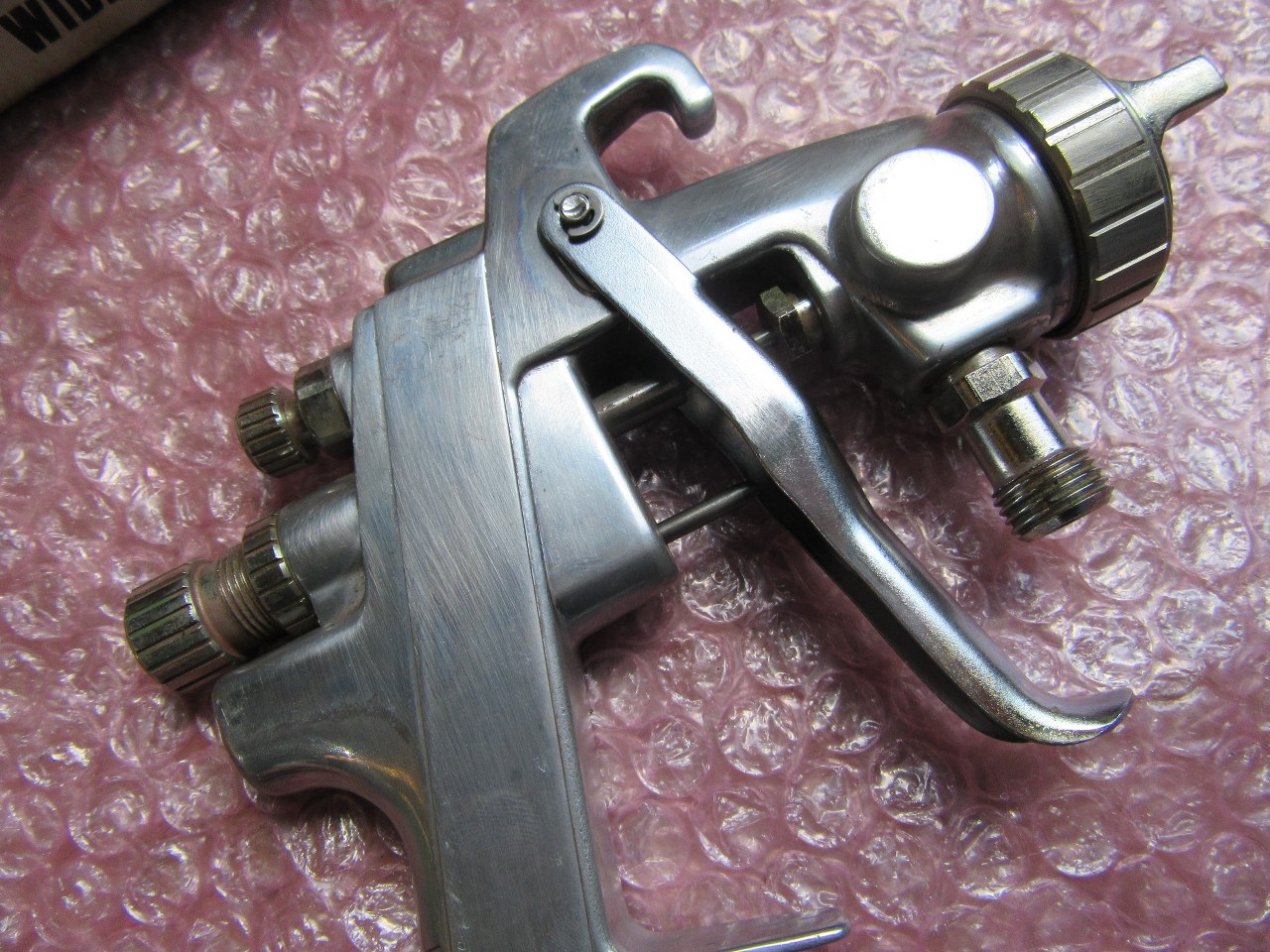 中古お買い得品・1山販売等 【吸い上げ式スプレーガン】W-88 岩田塗装機工業