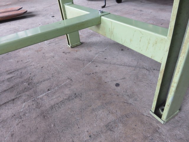 中古作業机 【作業台】W600xD900xH720mm サカエ