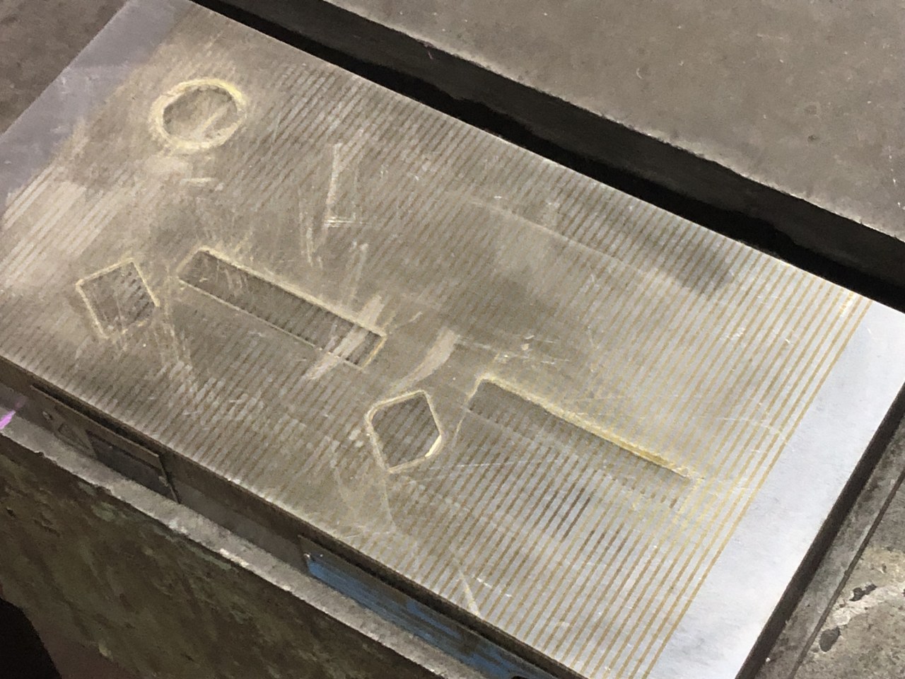 中古永磁チャック 【永電磁マグネットチャック】RMWH-153-0B カネテック