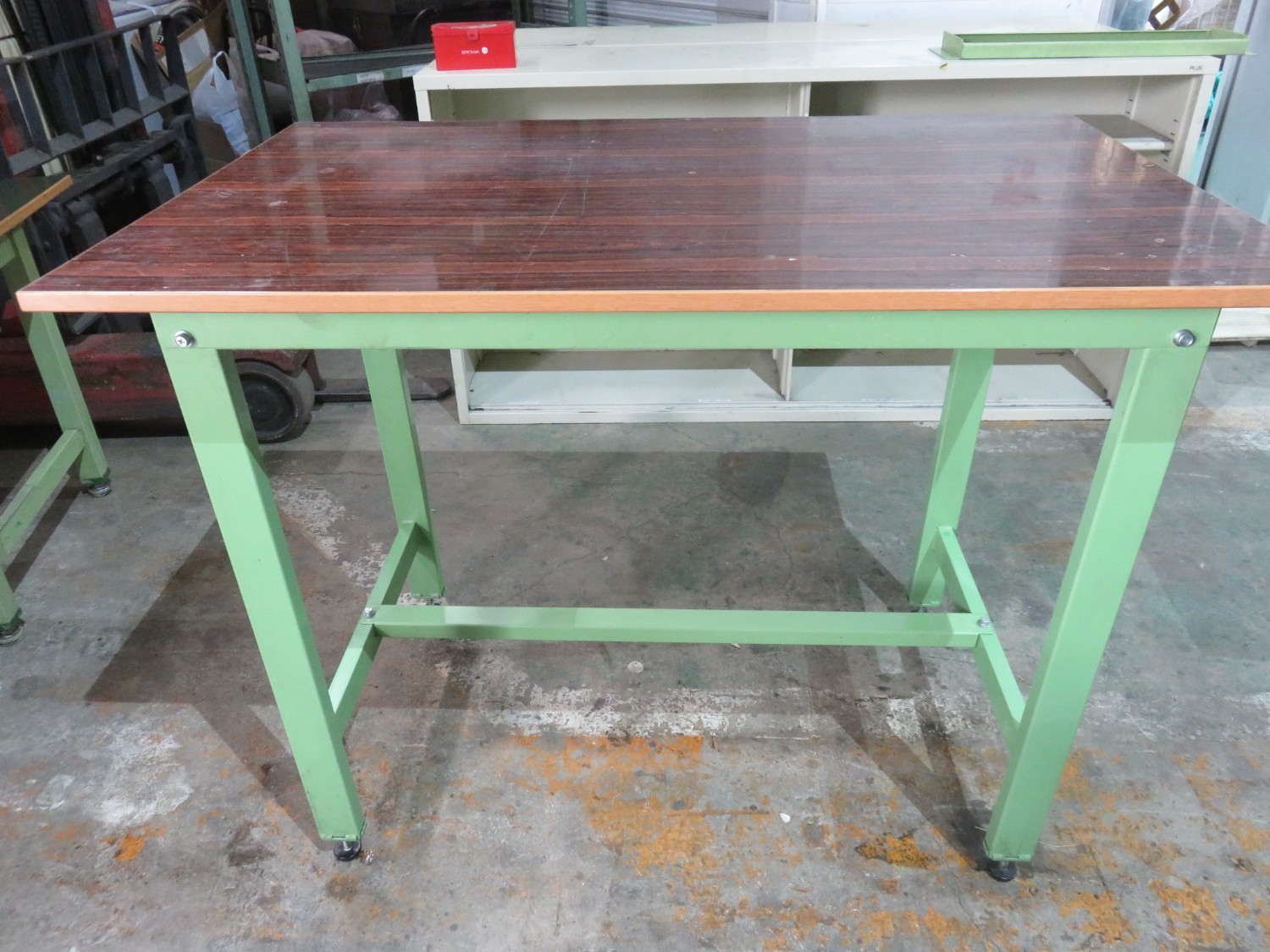 中古手工具・収納 【作業台】KD-49H サカエ/SAKAE