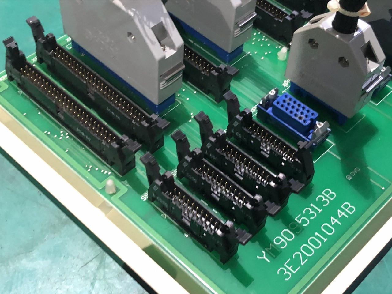 中古その他 【基板】YM9095313B  OKK 大阪機工