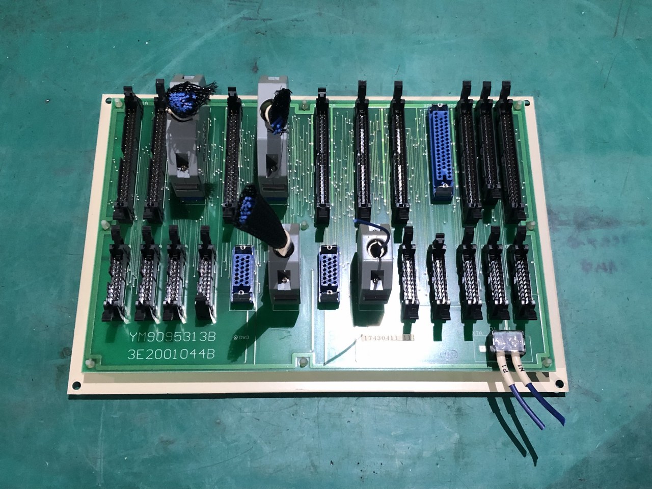 中古その他 【基板】YM9095313B  OKK 大阪機工