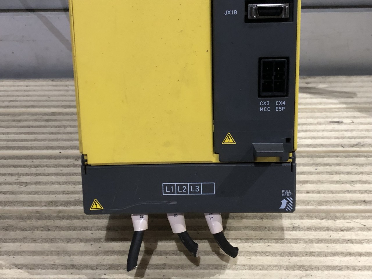 中古その他 【サーボアンプ】A06B-6110-H037 ファナック