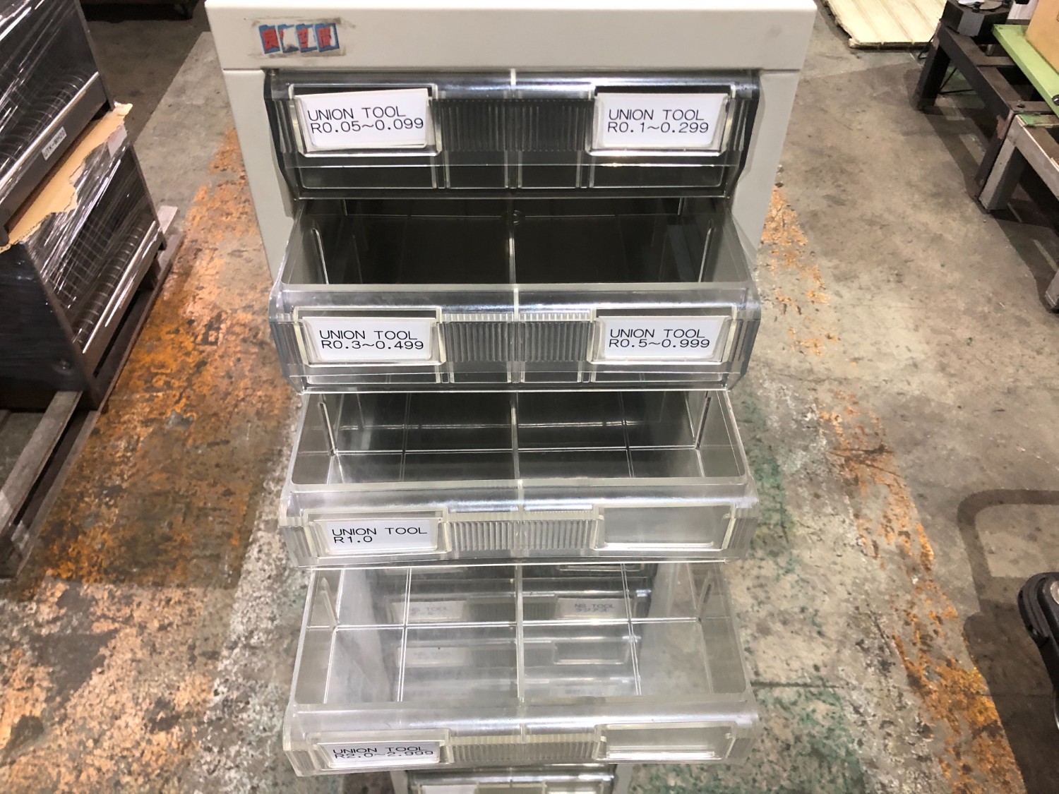 中古キャビネット類 【パーツキャビネット】W280xD400xH1110(mm) 不明