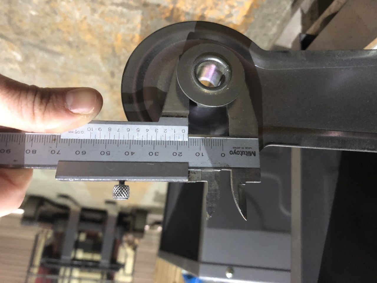 中古一般工具 【砥石・ホイールハンガー】UTK-WH20 ウエダ・テクニカルエントリー