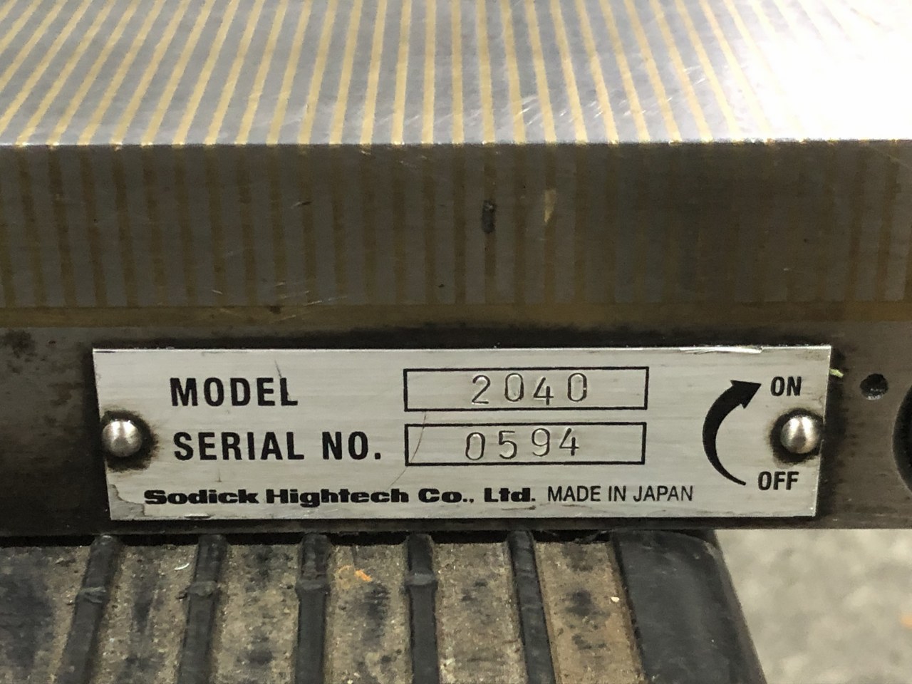 中古電磁チャック 【電磁マグネットチャック】W400xD200ｘH45ｍｍ ソディック