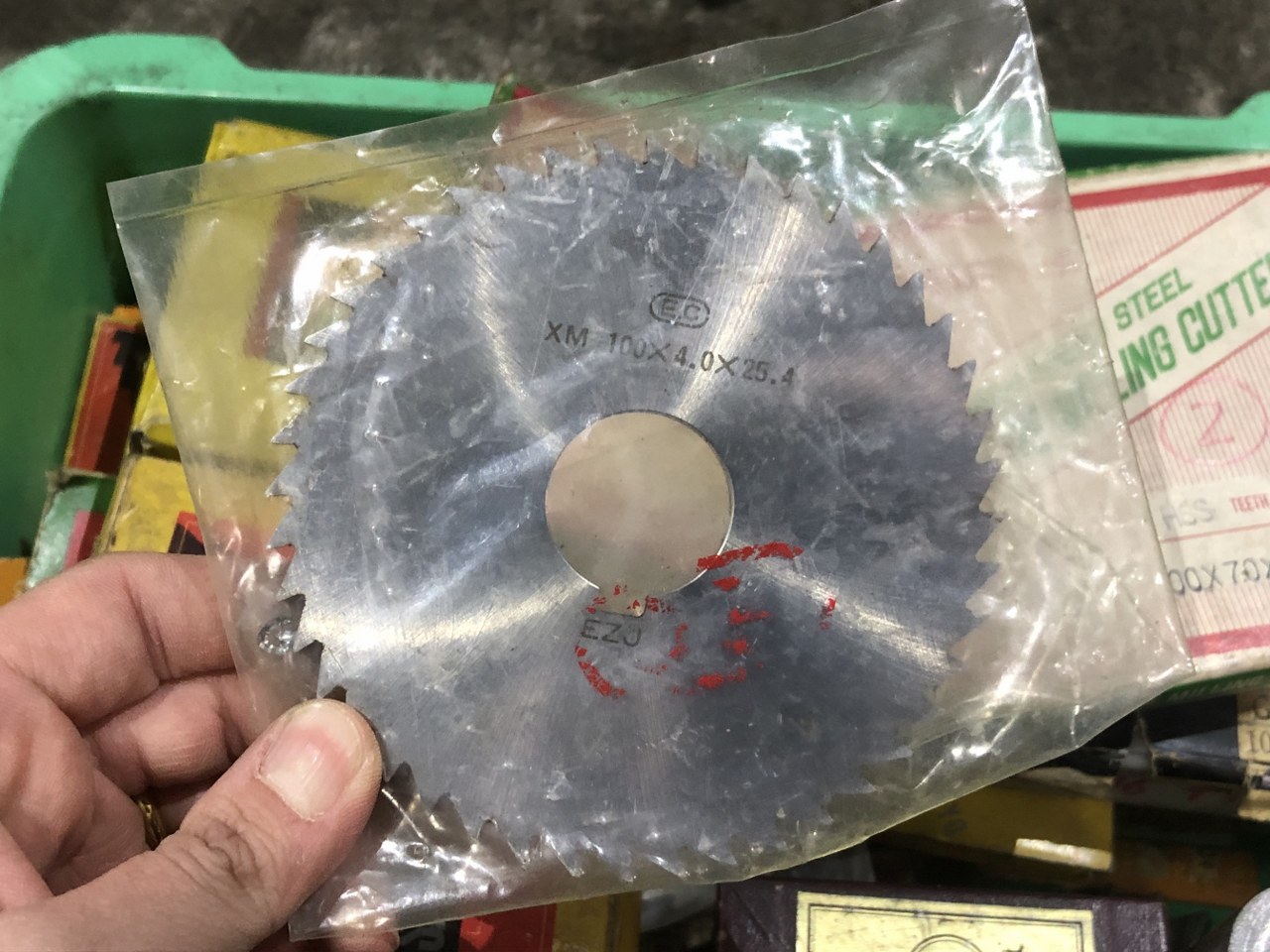 中古お買い得品・1山販売等 【サイドカッター1山】様々なメーカーやサイズがあります。 メーカー混在