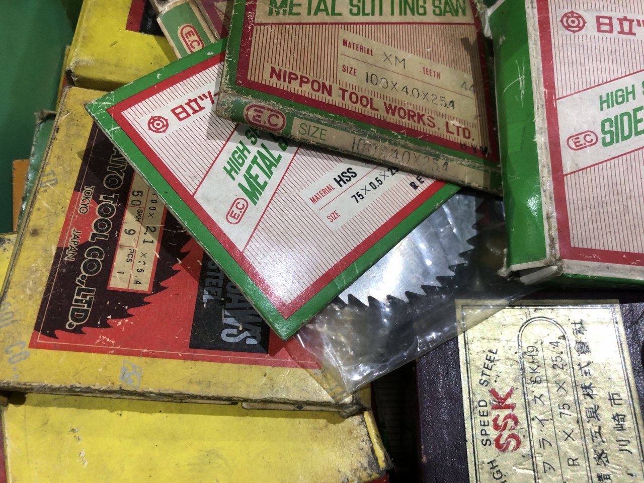 中古お買い得品・1山販売等 【サイドカッター1山】様々なメーカーやサイズがあります。 メーカー混在