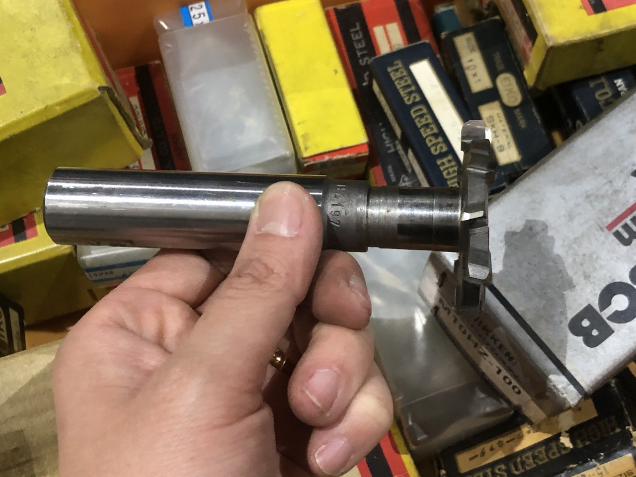 中古お買い得品・1山販売等 【Tスロットカッター1山】様々なメーカーやサイズがあります。 メーカー混在