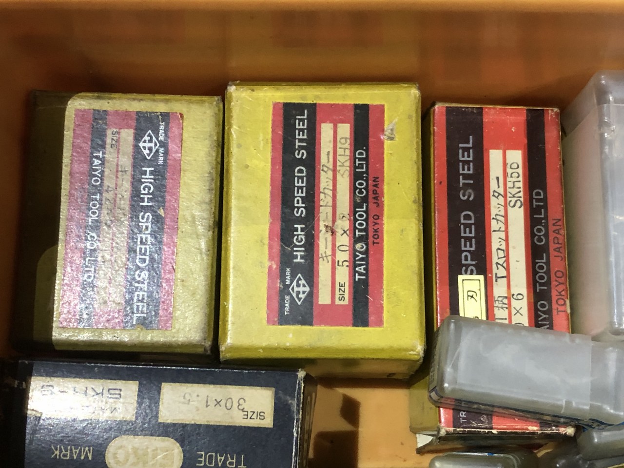 中古お買い得品・1山販売等 【Tスロットカッター1山】様々なメーカーやサイズがあります。 メーカー混在