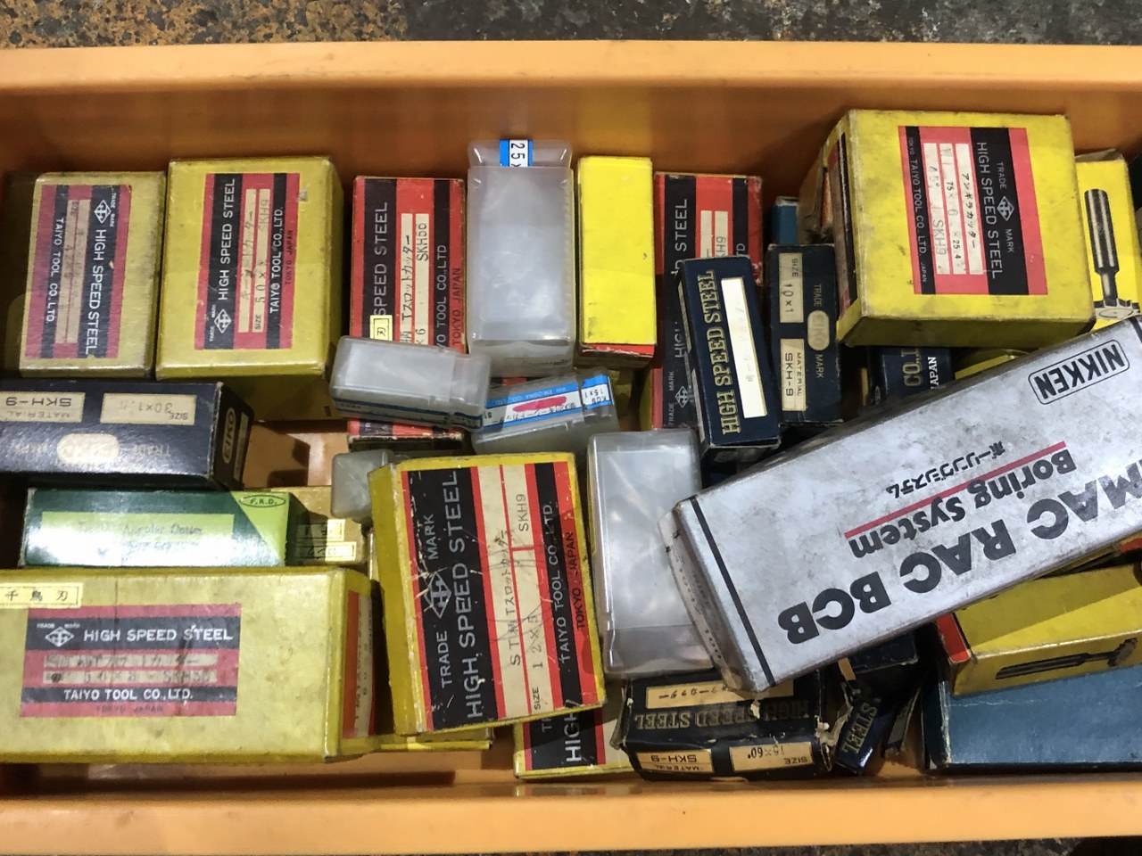 中古お買い得品・1山販売等 【Tスロットカッター1山】様々なメーカーやサイズがあります。 メーカー混在