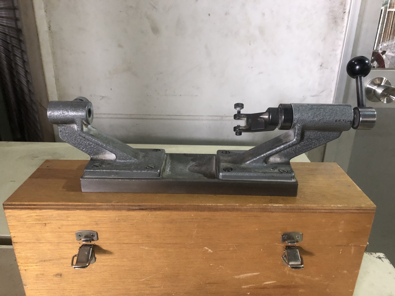 中古その他測定工具・基準器・試験機 【偏心検査器】偏心検査器/ドレッサー ベース225ｘ70ｍｍ 不明