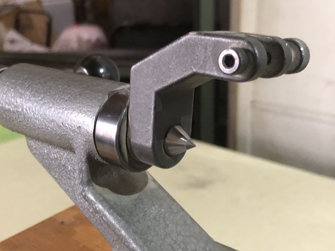 中古その他測定工具・基準器・試験機 【偏心検査器】偏心検査器/ドレッサー ベース225ｘ70ｍｍ 不明