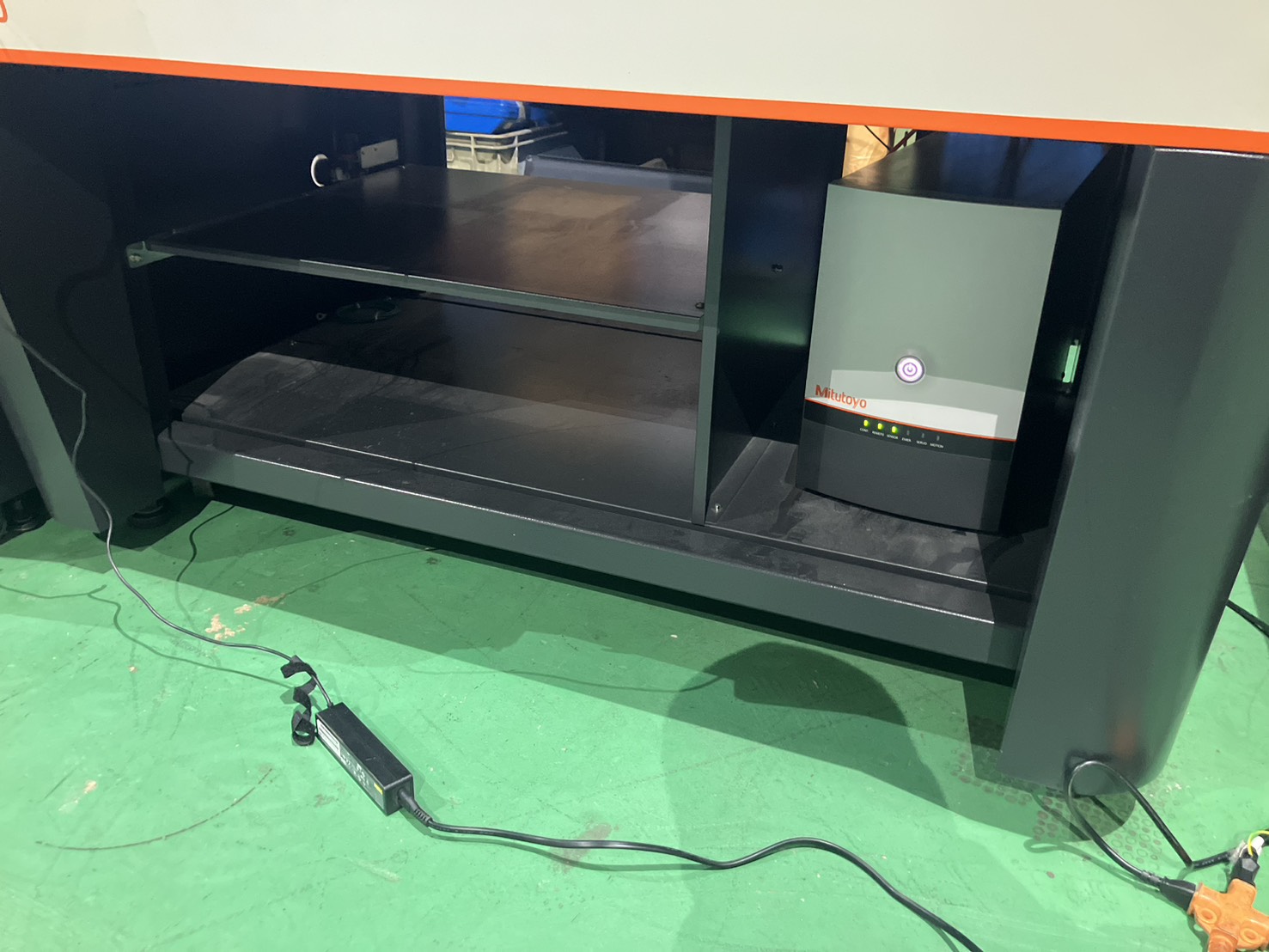 中古その他測定機 FTA-L8C3000-D【輪郭形状測定機】 ミツトヨ/三豊製作所