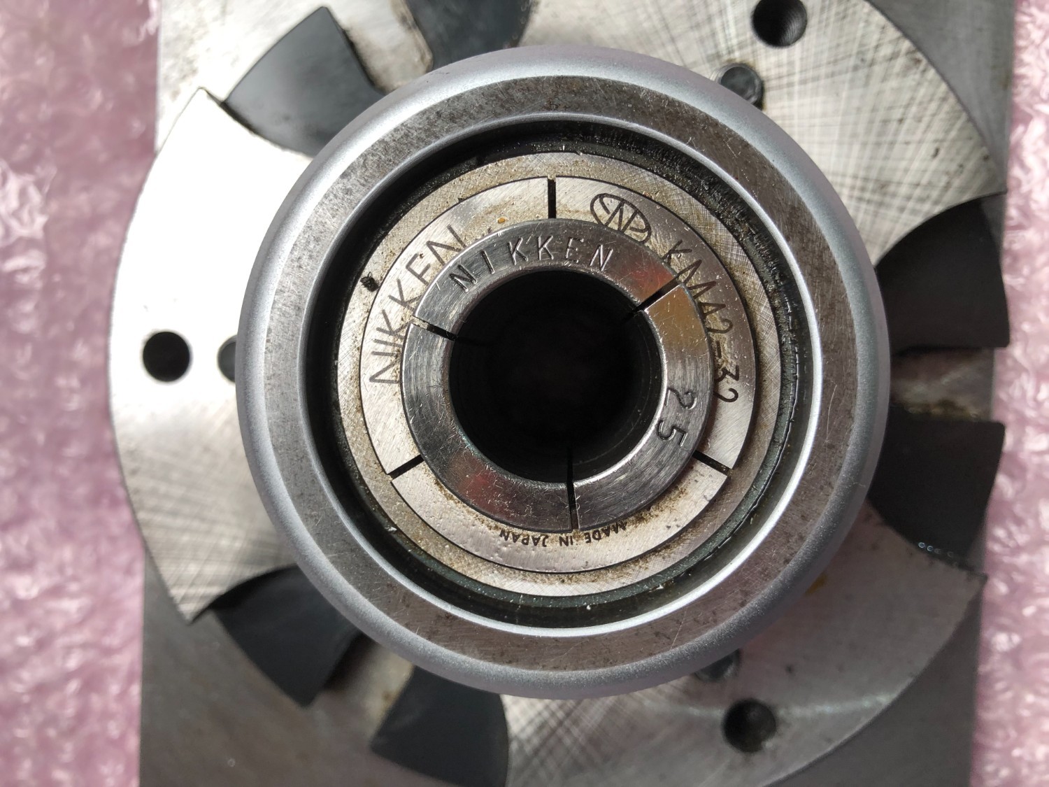 中古その他チャック・関連品等 【ホブ盤チャック】CF-42 日研/NIKKEN