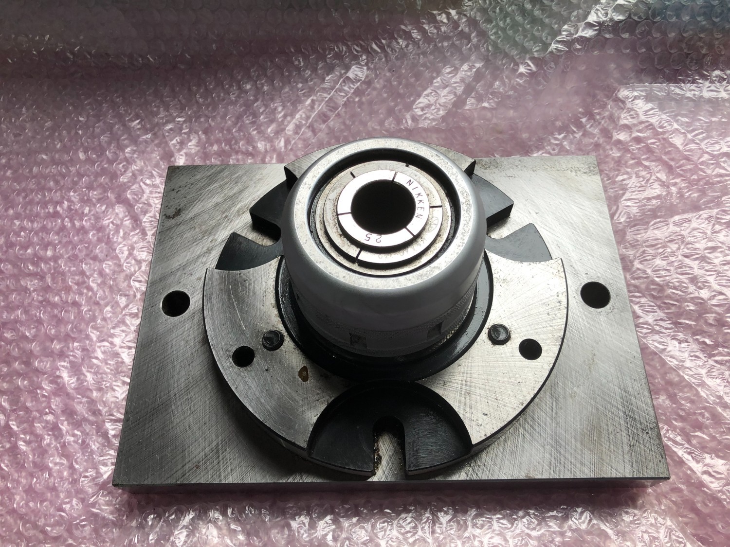 中古その他チャック・関連品等 【ホブ盤チャック】CF-42 日研/NIKKEN